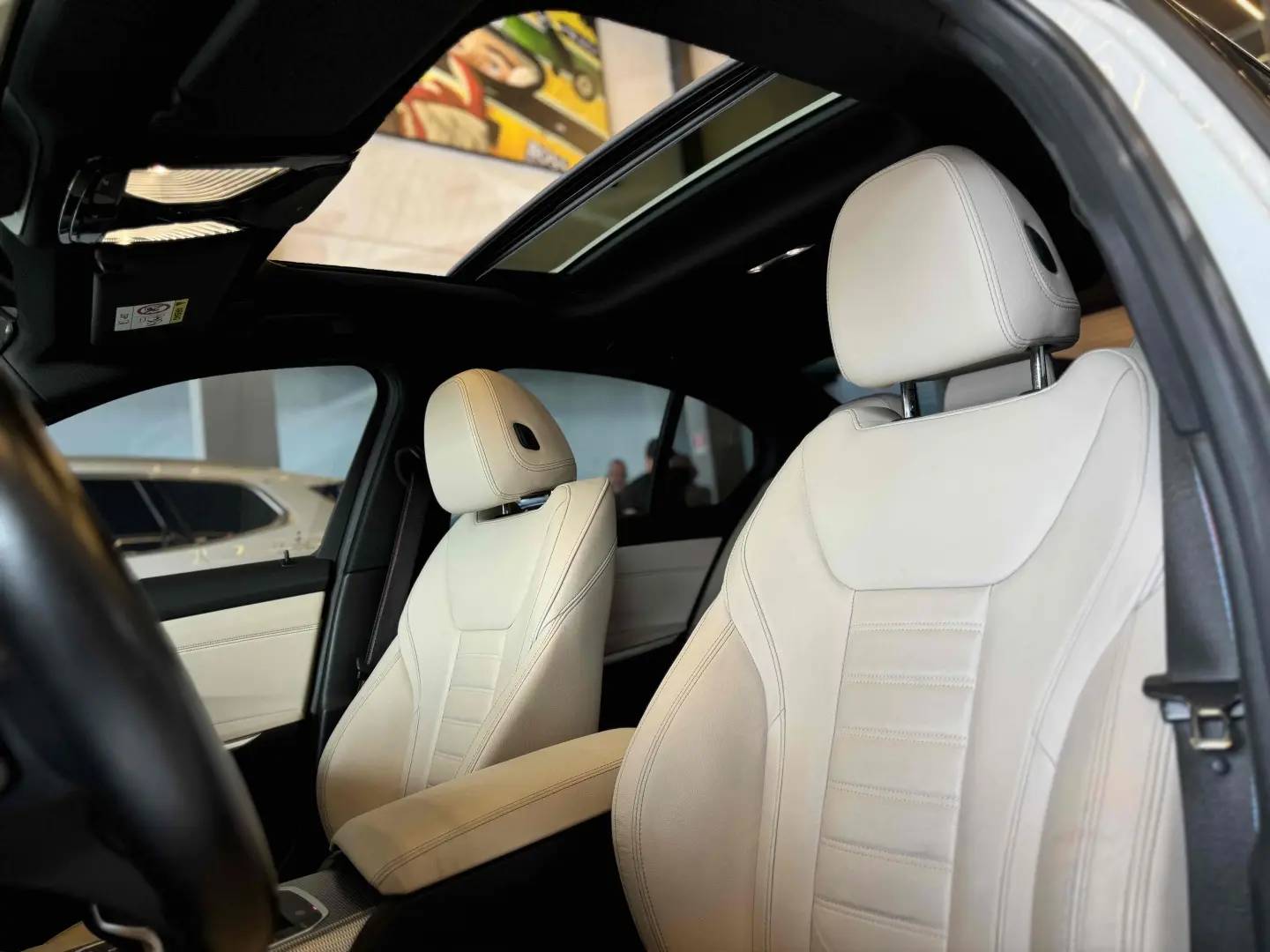 BMW 320I