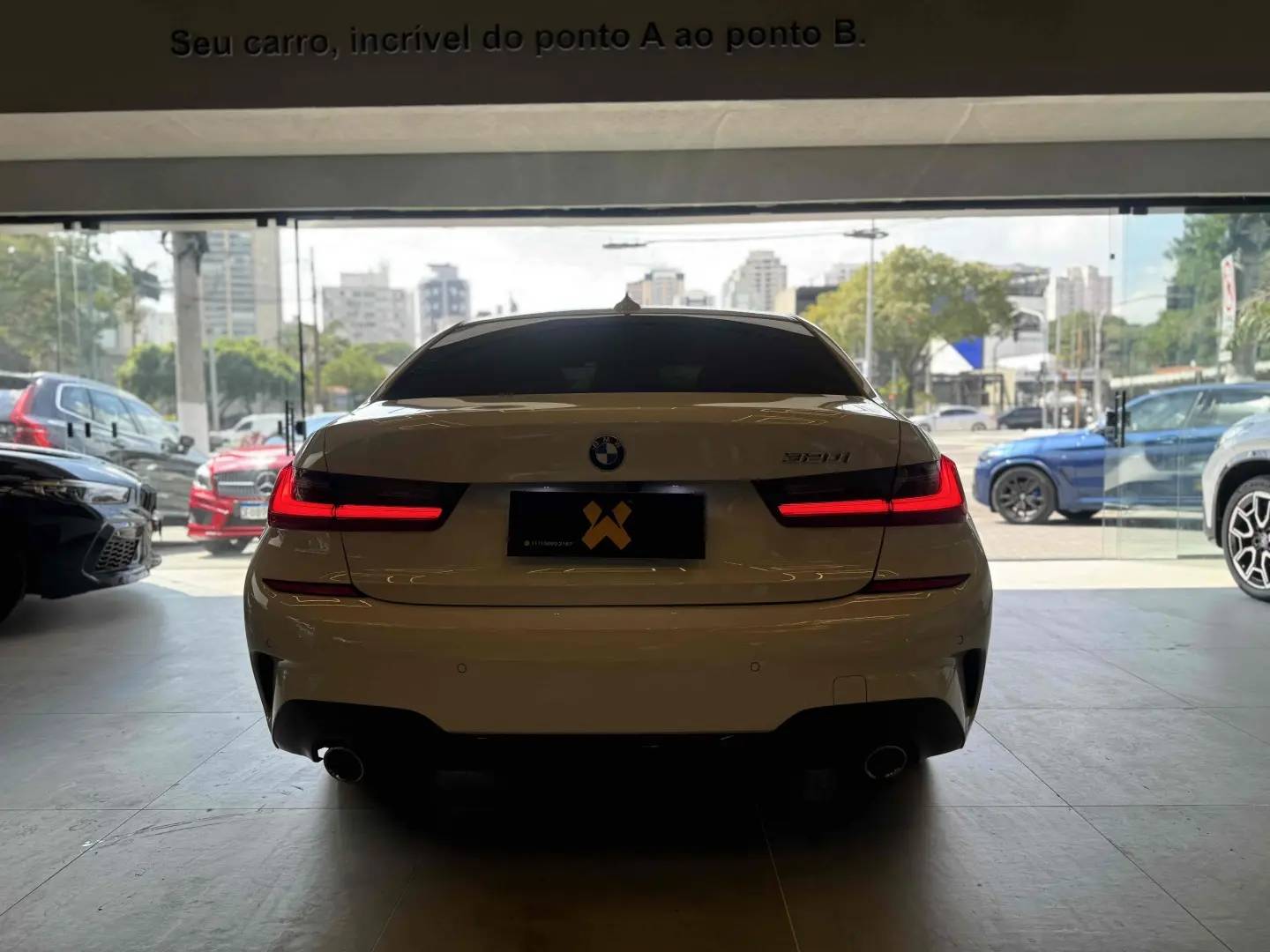 BMW 320I